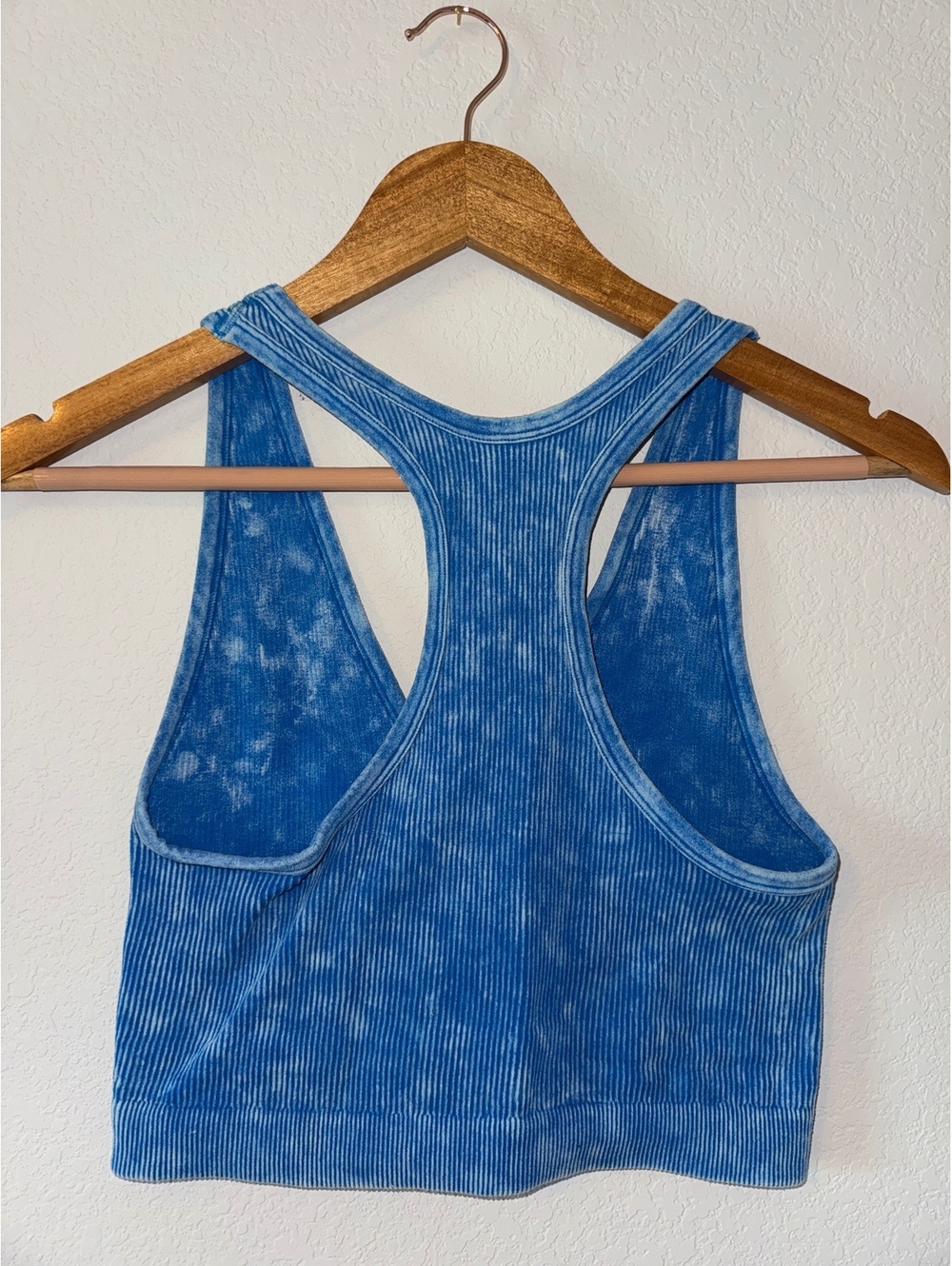 L/XL Zenana Blue Ribbed Racerback Crop Top - Picture 2 of 6